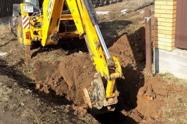 Устройство сливной ямы: популярные схемы проектирования + разбор правил определения глубины