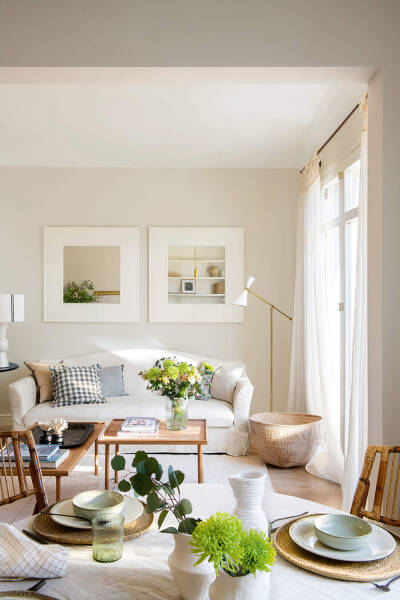 Компактная квартира в Барселоне с тёплыми интерьерами и мини-террасой