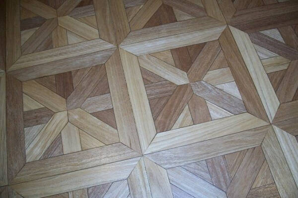 Как правильно класть паркет в квартире