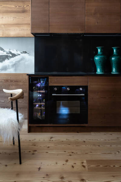 Дерево и стильный дизайн: современное шале в Италии