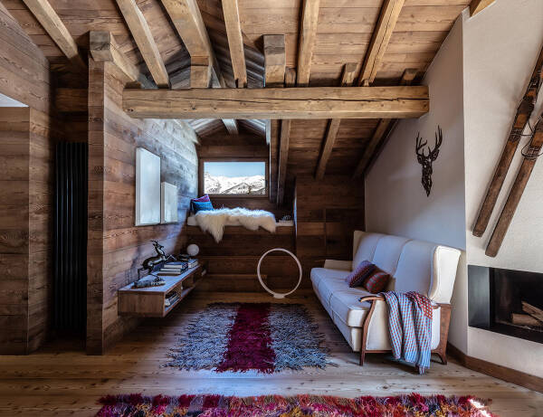 Дерево и стильный дизайн: современное шале в Италии