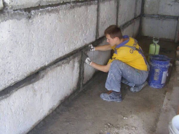 Гидроизоляция подвала изнутри (от грунтовых вод) &mdash; 6 советов