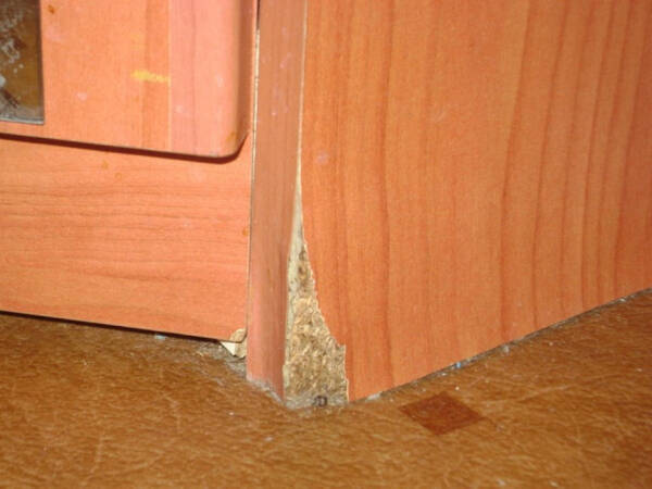 ДСП: как восстановить поврежденный угол плиты