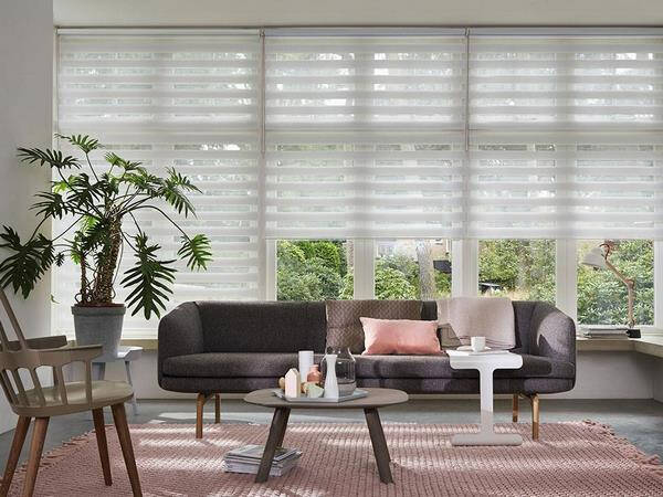 Рулонные шторы &laquo;день-ночь&raquo; на пластиковые окна: в интерьере, выбор конструкции, монтаж