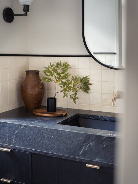 Стильный дизайн за скромным фасадом: таунхаус в Нью-Йорке