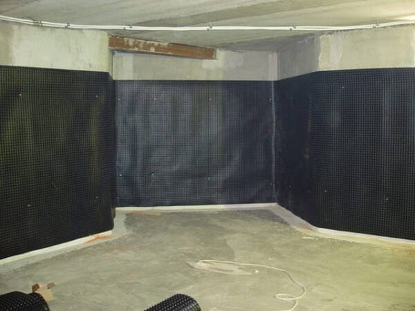 Гидроизоляция подвала изнутри (от грунтовых вод) &mdash; 6 советов