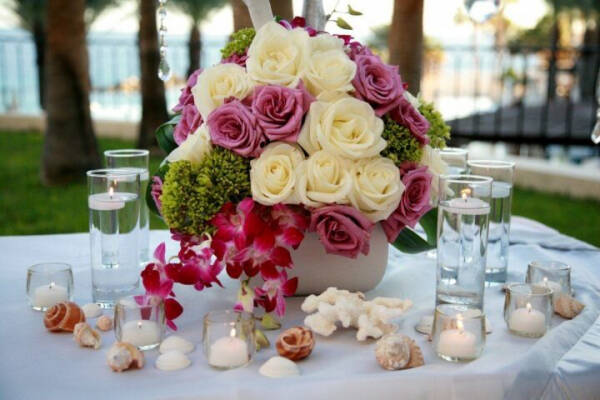 Искусственные цветы в интерьере дома &ndash; 6 советов по выбору и декору