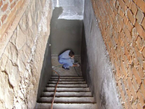 Гидроизоляция подвала изнутри (от грунтовых вод) &mdash; 6 советов