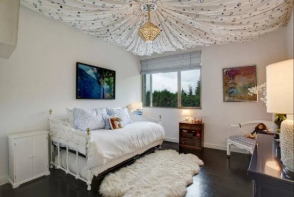 Обзор оформления потолков: общеизвестные и необычные варианты.