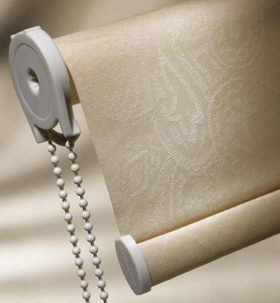 Рулонные шторы &laquo;день-ночь&raquo; на пластиковые окна: в интерьере, выбор конструкции, монтаж