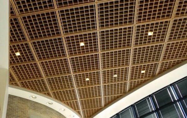 Обзор оформления потолков: общеизвестные и необычные варианты.