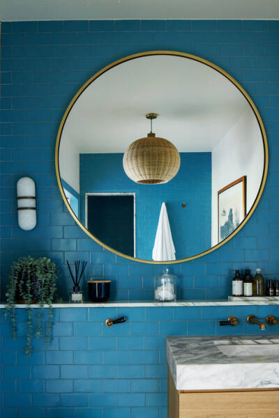 Классическая архитектура и зелёная гостиная: обновление виллы 19 века в Англии