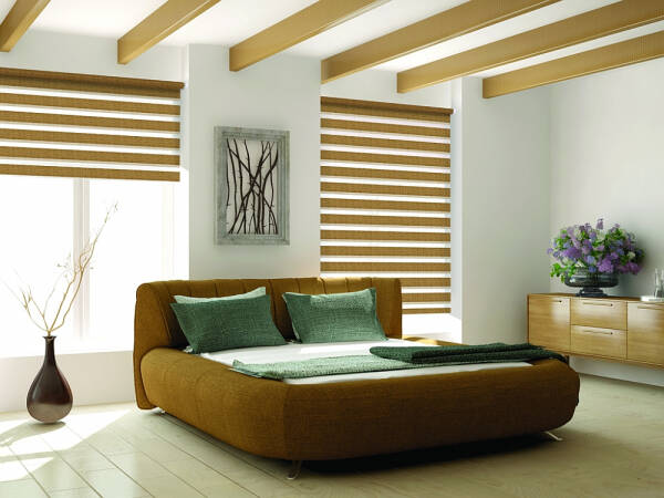 Рулонные шторы &laquo;день-ночь&raquo; на пластиковые окна: в интерьере, выбор конструкции, монтаж