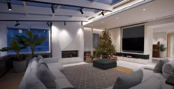 Дом Сергея Жукова &mdash; среда обитания лидера &laquo;Руки вверх&raquo;