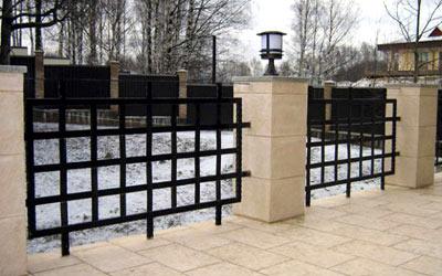 Красивые заборы для частного дома