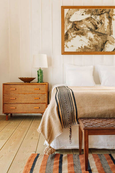 Солнечные интерьеры пляжного дома в Португалии