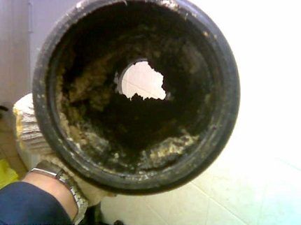 Засор канализации в частном доме: средства для очистки и инструкция их применения