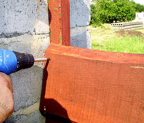 Строительство забора из горбыля