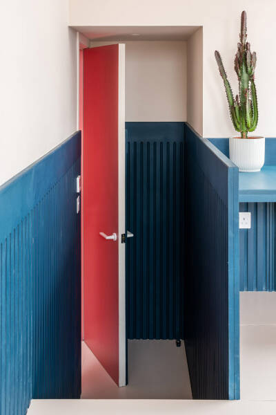 Смелые краски в интерьерах обновлённого викторианского дома в Лондоне