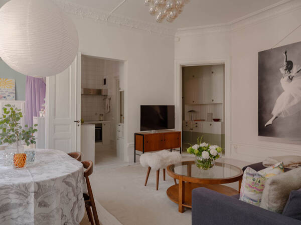 Приятный пастельный интерьер с балериной в Швеции (75 кв. м)