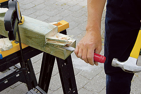 Как сделать козырек над крыльцом