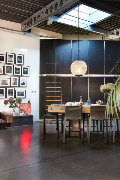 Невероятный лофт в здании бывшей студии в Лондоне