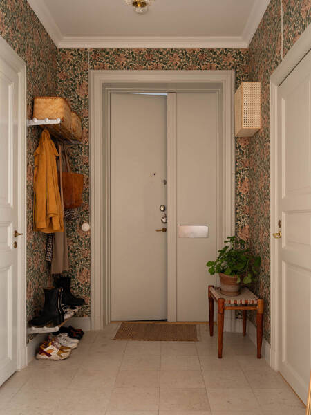 Атмосферная гостиная и розовая спальня: квартира в Стокгольме (83 кв. м)