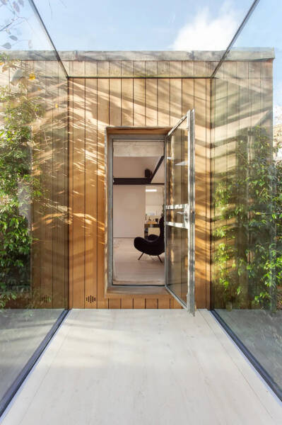 Невероятный лофт в здании бывшей студии в Лондоне