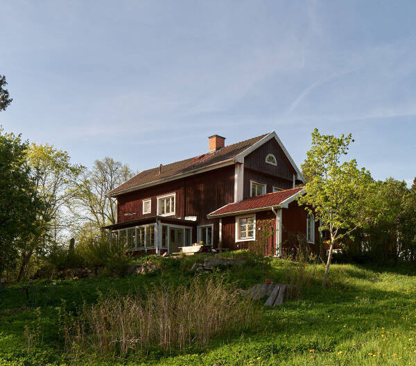 Когда возраст красит: очень старый коттедж в Швеции