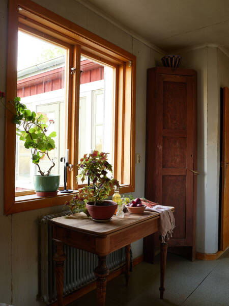 Когда возраст красит: очень старый коттедж в Швеции