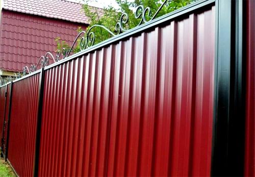 Садовые заборы и изгороди