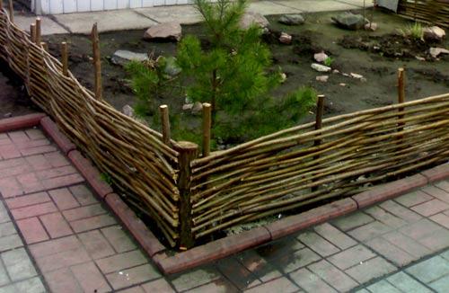 Плетеные заборы