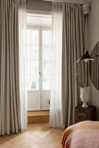 Арки и модный дизайн: элегантная квартира в Стокгольме (71 кв. м)