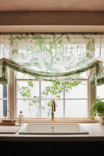 Принты, краски и искусство: эклектичный таунхаус в Лондоне