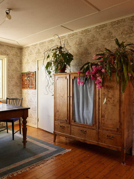 Когда возраст красит: очень старый коттедж в Швеции