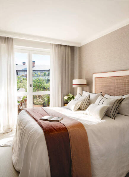 Небольшая курортная квартира дизайнера в Бильбао