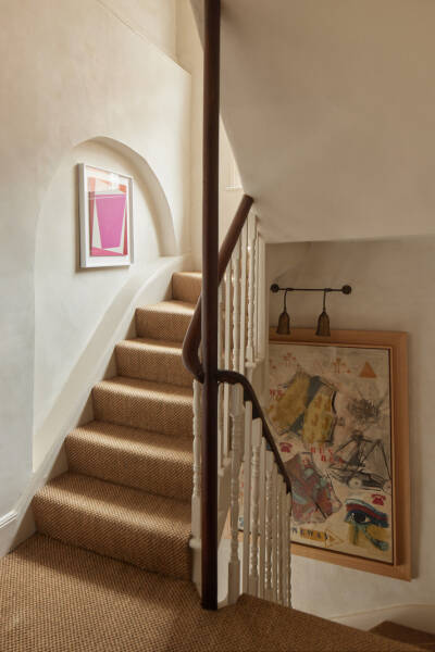 Принты, краски и искусство: эклектичный таунхаус в Лондоне