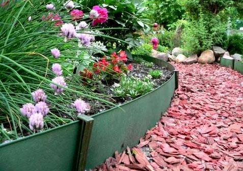 Пластиковые ограждения для грядок