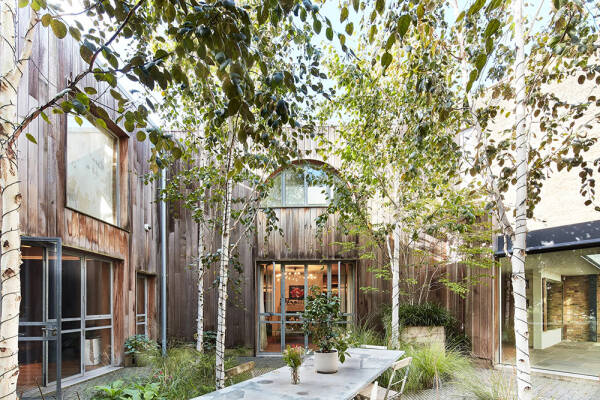 Невероятный лофт в здании бывшей студии в Лондоне