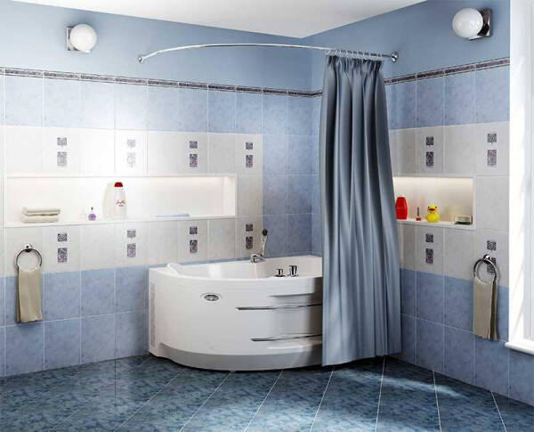 Широкий выбор карнизов для ванной комнаты &mdash; особенности и варианты установки