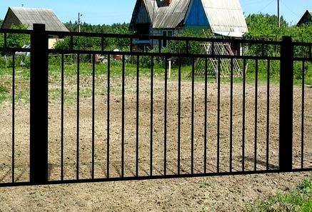 Заборы которые можно построить без заливки фундамента