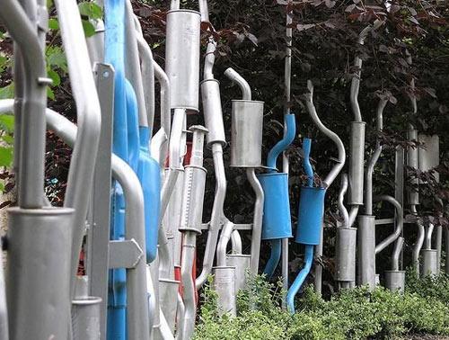 Необычные заборы