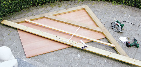 Как сделать козырек над крыльцом