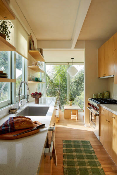 Красочный mid-century интерьер музыканта и певца в Голливуде