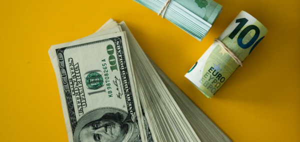 &laquo;Черные лебеди&raquo;: к каким потрясениям готовится доллар?