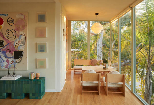 Красочный mid-century интерьер музыканта и певца в Голливуде