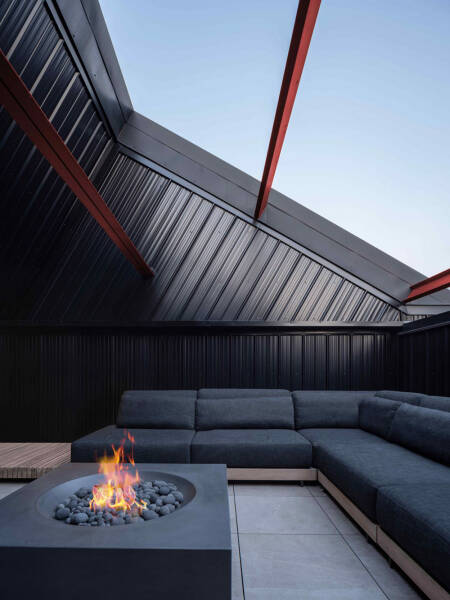 Впечатляющий лофт в бывшем здании церкви в Торонто