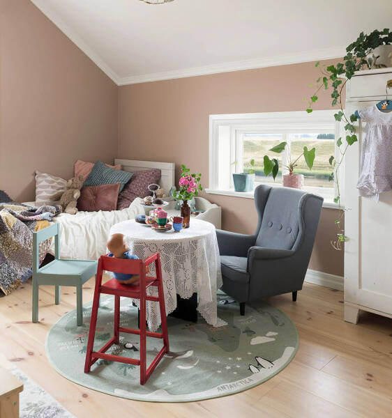 Будто стоит здесь с прошлого века: новый дачный домик в традиционном стиле