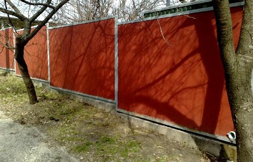 Дешевые заборы из шифера