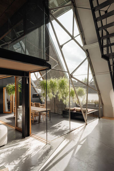 Невероятный лофт в здании бывшей церкви в Амстердаме